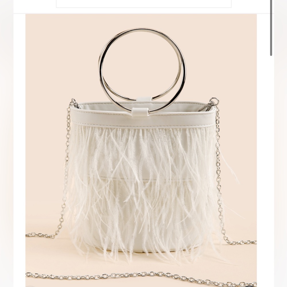 Jayleen White Feather O-Ring Handbag